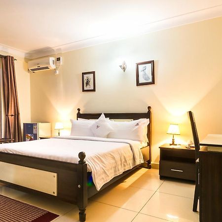 Marie'S Royale Hotel Kampala Esterno foto