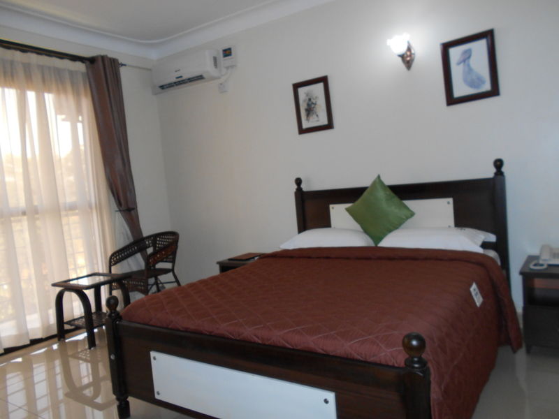 Marie'S Royale Hotel Kampala Esterno foto