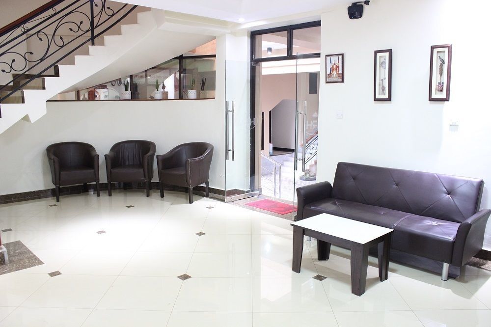 Marie'S Royale Hotel Kampala Esterno foto