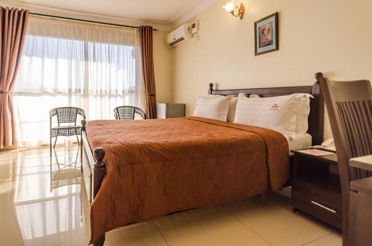 Marie'S Royale Hotel Kampala Esterno foto